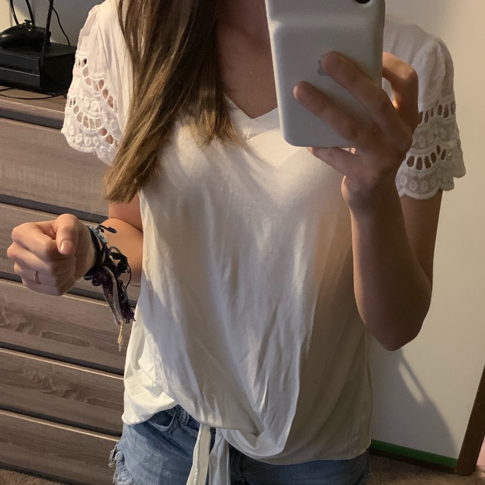 Cream knotted vneck